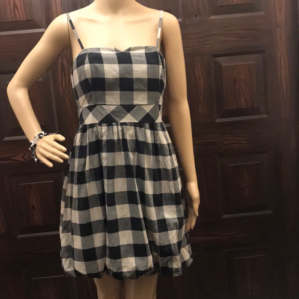 Vila dress size M €40 NWT